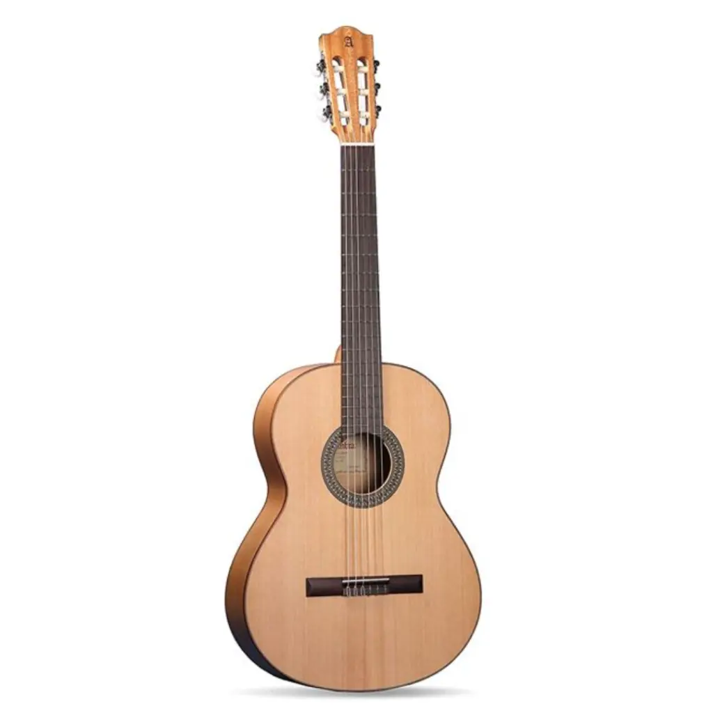 ALHAMBRA 2 F GUITAR 2 F W/PICK GUARD
